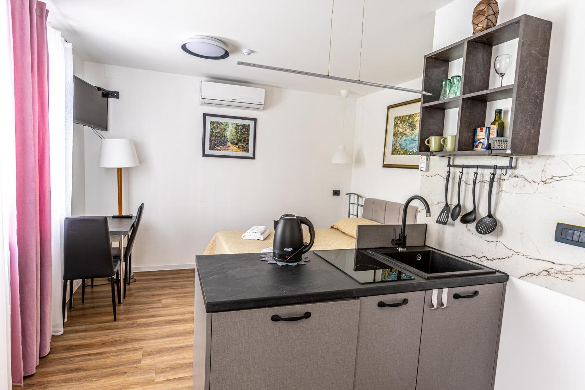Inn The Center Zagreb Studio Apartment מראה חיצוני תמונה