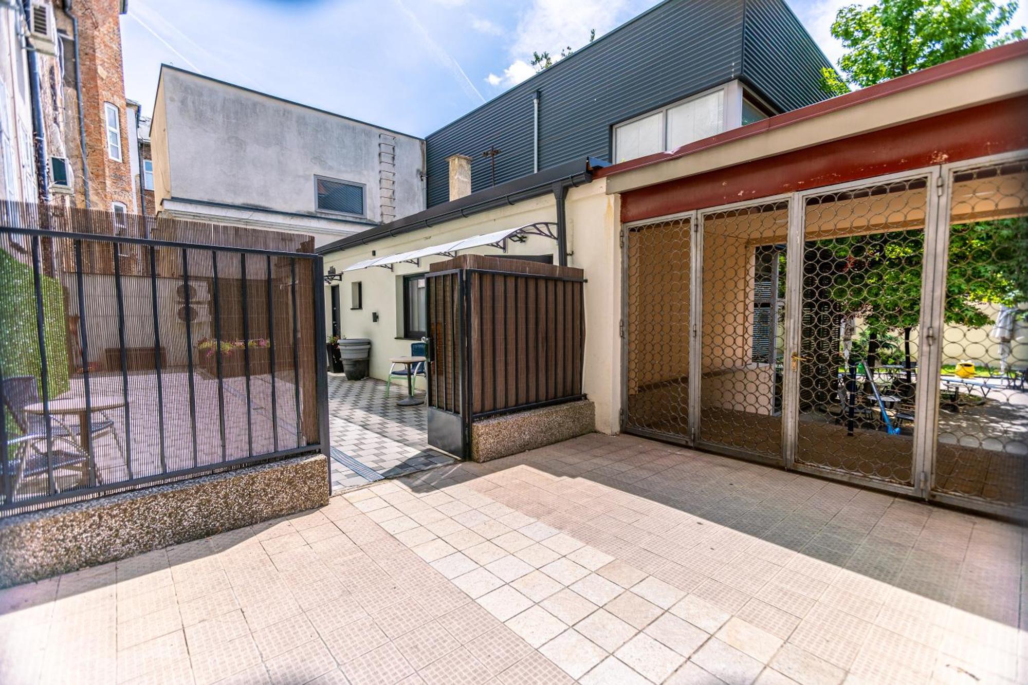 Inn The Center Zagreb Studio Apartment מראה חיצוני תמונה